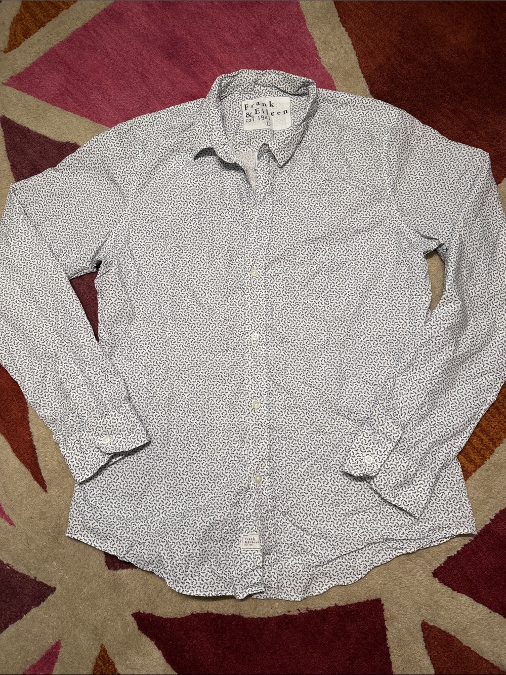 Frank & Eileen Barry Button Up Shirt Size L